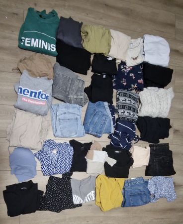 Damenkleidung Paket Kleider Hosen Pullover Mix Grösse S