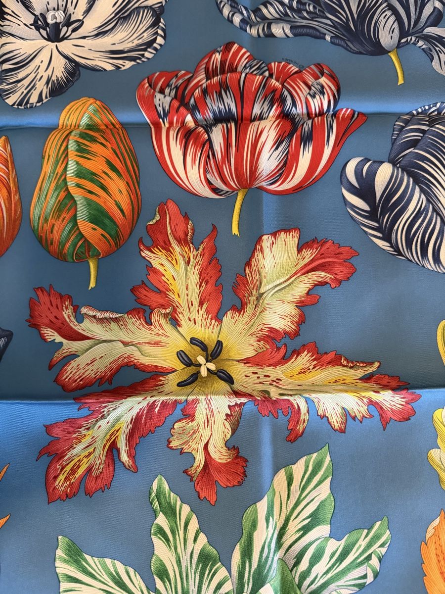 Hermès Foulards & écharpes: Carré Hermès 90 Tulipomanie  – Neuf avec emballage d'origine à Founex par dom_bgr7 9