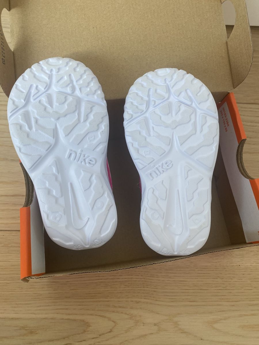Nike Scarpe per ragazze: NEUF - 25, Baskets Nike rose – Nuovo e nell'imballaggio originale da Mex VD venduto da Tania_Or 2