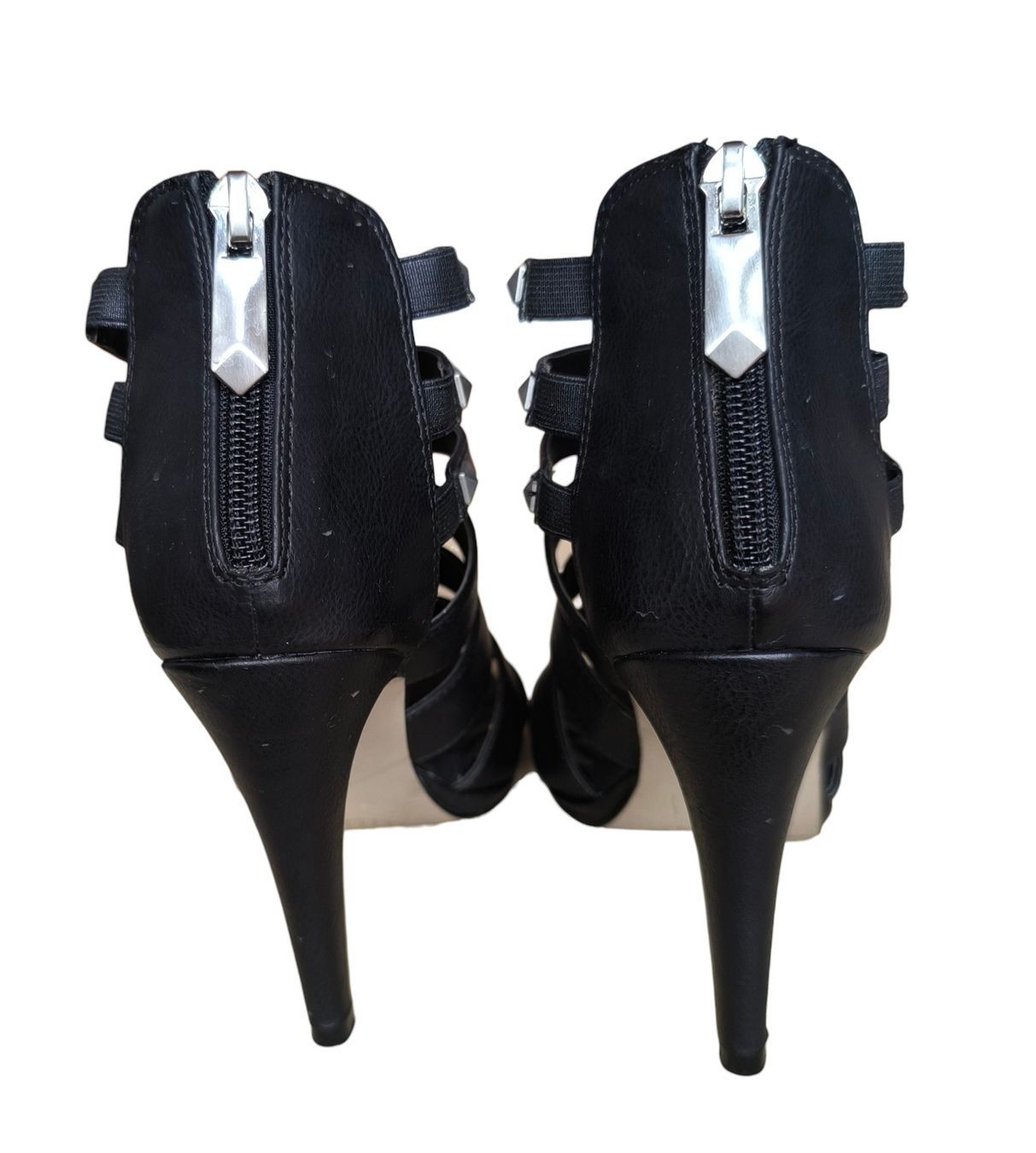 Scarpe da donna: High Heel Schwarz Gr. 36 mit Nieten – Usato da Gettnau venduto da Immortal_ 3