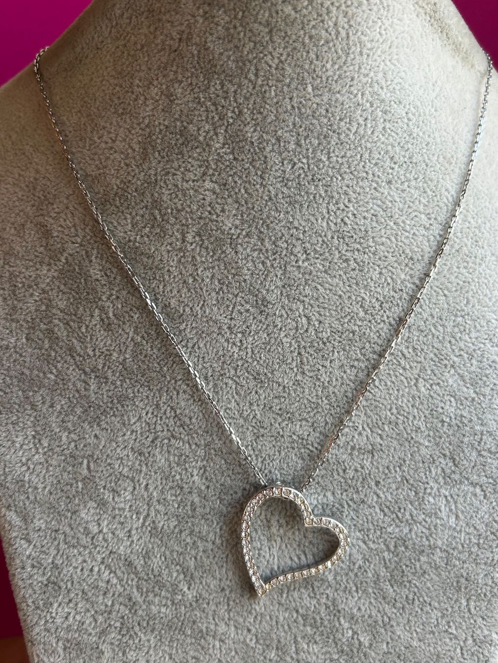 Swarovski Colliers: Swarowski-Herzkette (38cm) – D'occasion à Laufen par Bellavitaboom