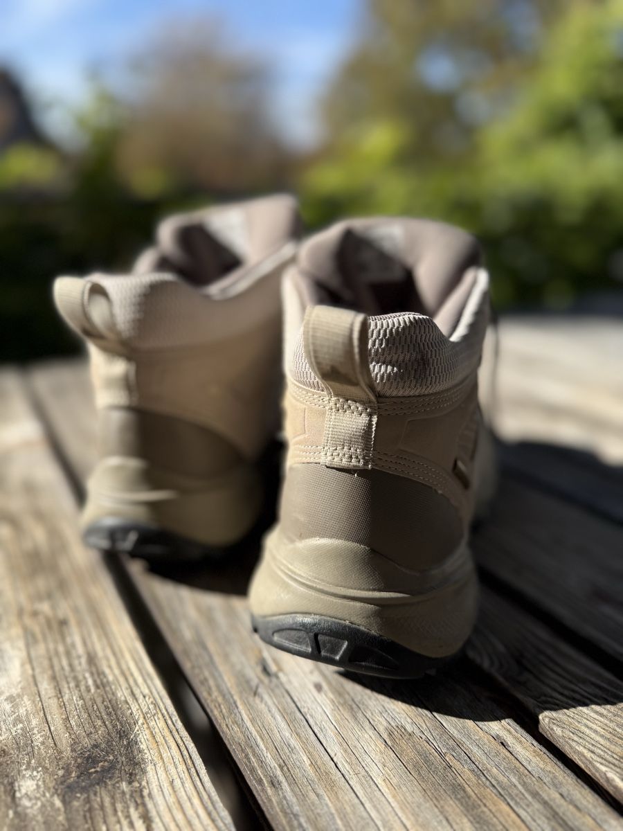 Adidas Scarpe da donna: Adidas Schuhe, NEU, Gr. 40 – Nuovo (secondo la descrizione) da Uster venduto da Flummi 9