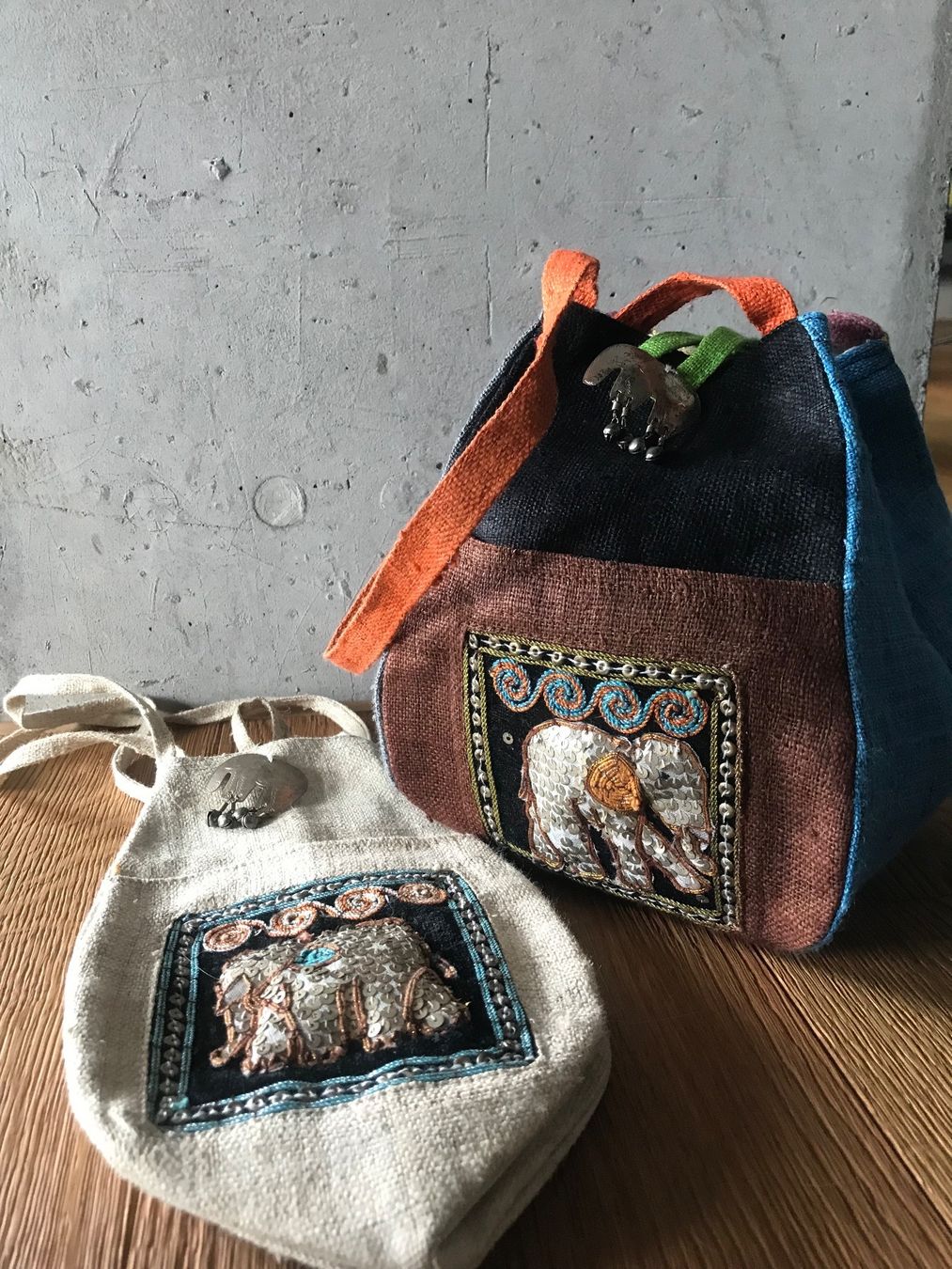 Borse da donna: Handtasche – Nuovo (secondo la descrizione) da Weggis venduto da Taltosangi 2