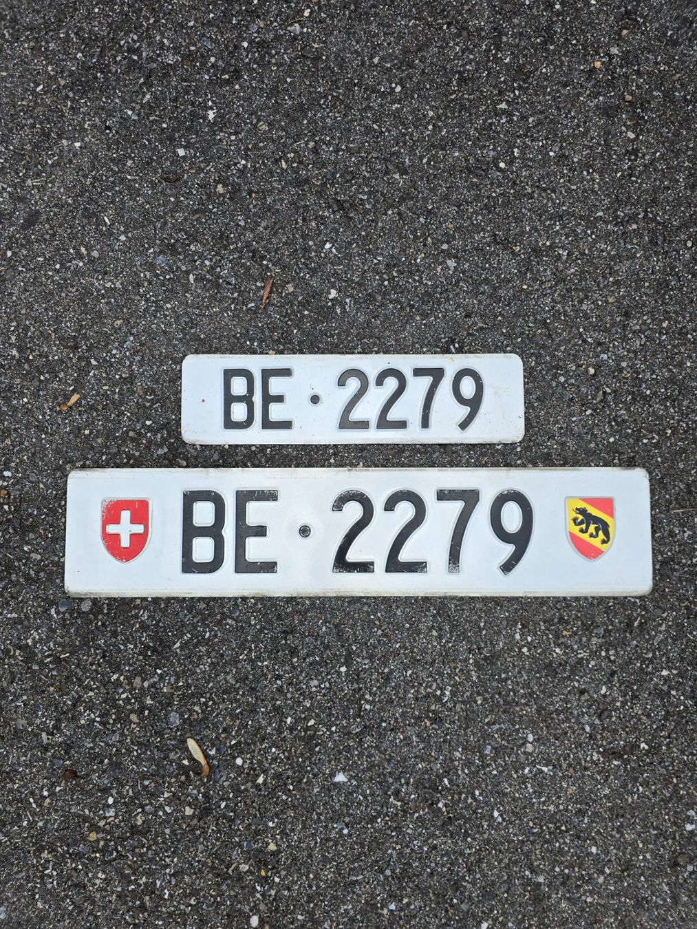 Insegne: Autonummer/Nummernschild/Kontrollschild Bern BE 2279 – Usato da Bern venduto da Laus69