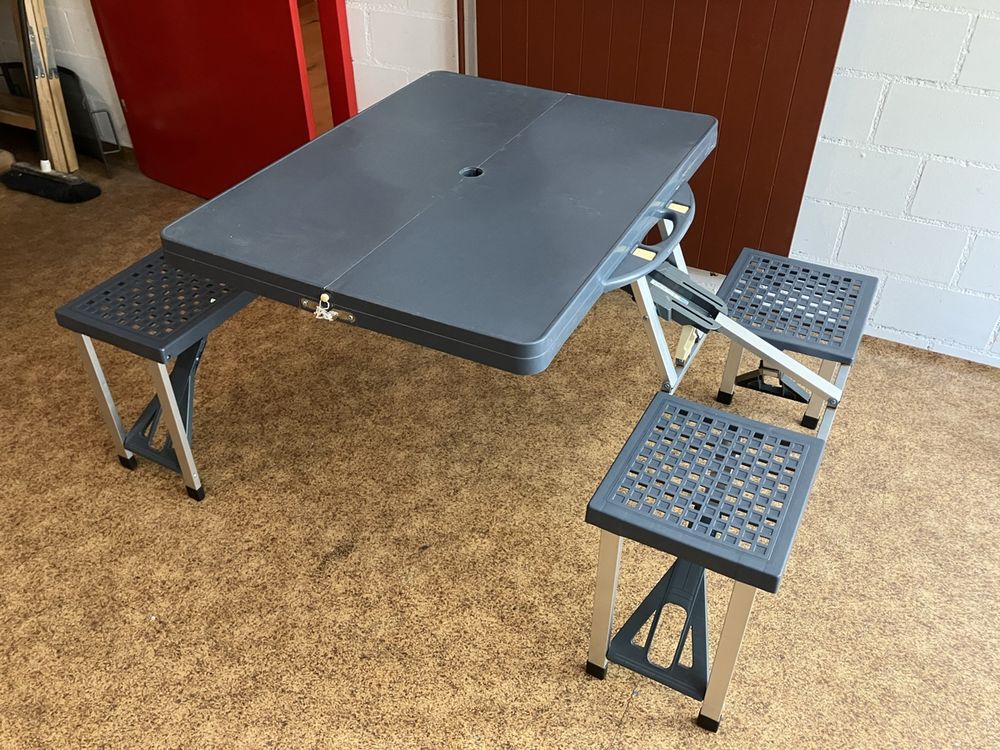 Produktbild von Faltbarer Grilltisch 4,4 Fuß – Höhenverstellbar (16,5–26 Zoll), Mit Erweiterbaren Seitenteilen & Tragetasche, Für Camping & BBQ
