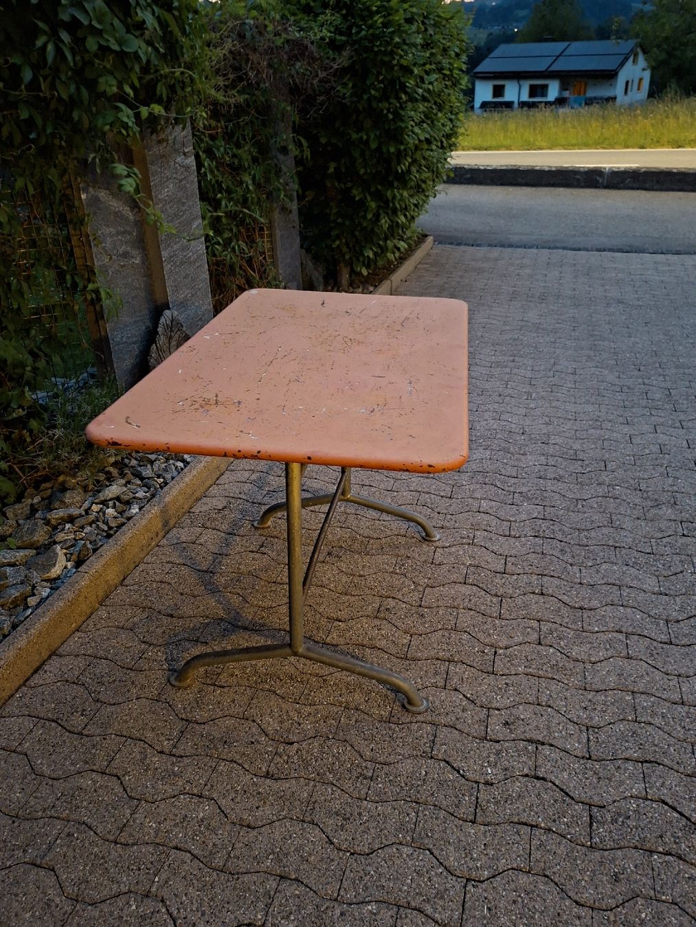 Bigla Tavoli: Bigla Gartentisch/ Blechtisch 120x70cm abklappbar orginal – Usato da Ganterschwil venduto da HeidiuPeter 2