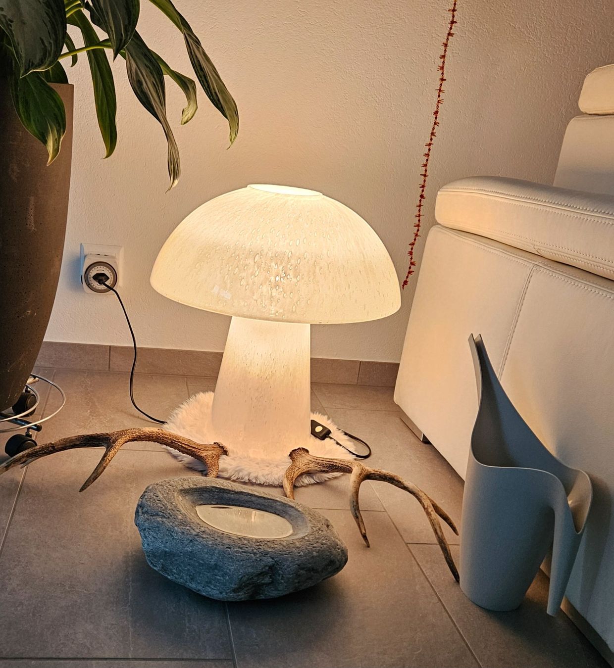 Lampade: Designer Tisch-Lampe – Usato da Uezwil venduto da 00Zitronenbaum