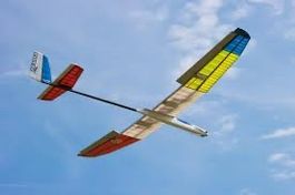 Elektrosegelflugzeug in Leichtbauweise