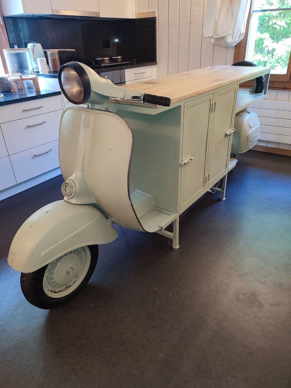 Scaffali: Coole Vespa Bar – Usato da Sevelen venduto da Starsoul777