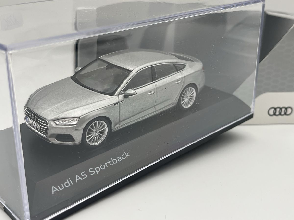 Audi Voitures modèles: Audi A5 Sportback, 1:43 – D'occasion à Broc par Jenson7 4