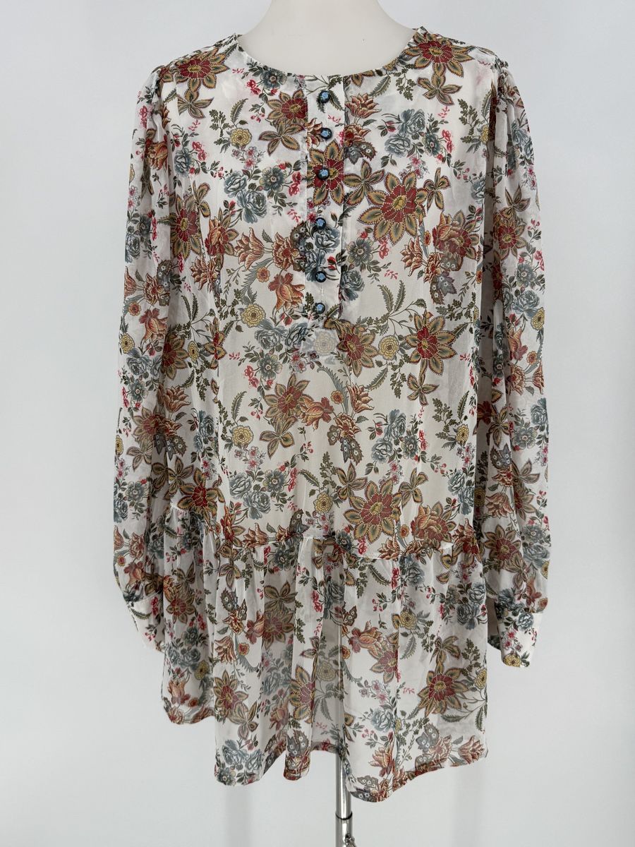 Chemisiers: Bluse mit Blumenmuster Gr. 50/52 – D'occasion à Auenstein par moin. 1