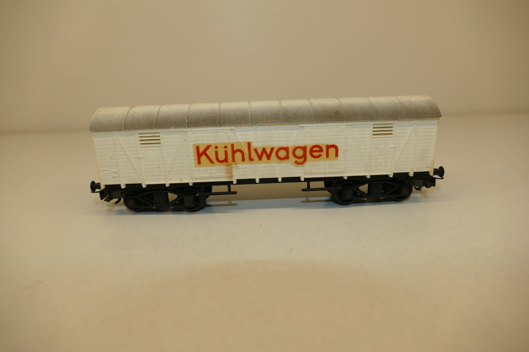 Kleinbahn Modellini di ferrovie: Kleinbahn H0: ÖBB Kühlwagen – Usato da Niederhasli venduto da rail-duerst 2