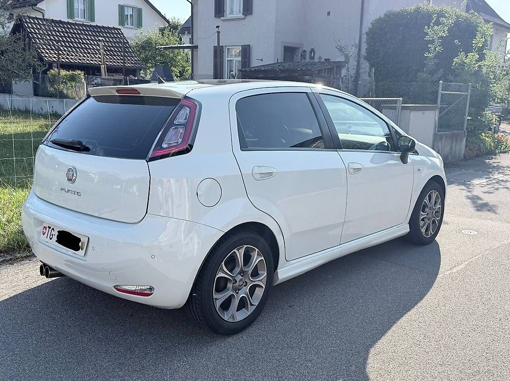 Automobili: Fiat Punto 1.4 16V Sporting – Usato da Frauenfeld venduto da simu_brue 1