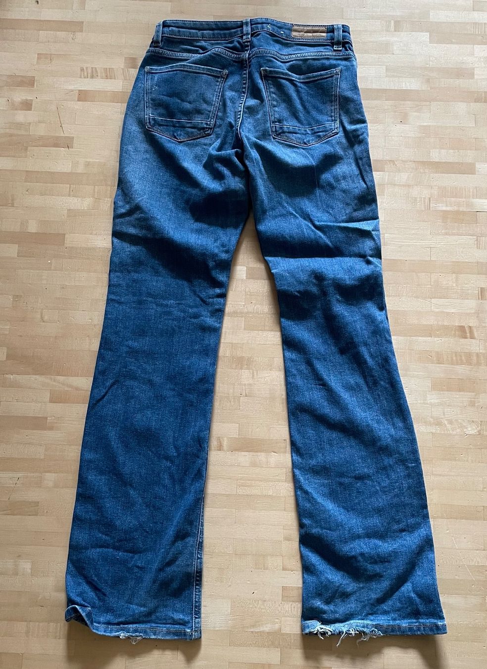Esprit Jeans: Esprit Jeans Gr. 26/32, hellblau, Mädchen/Damen - Bootcut!! – Gebraucht aus Winterthur von crave 1