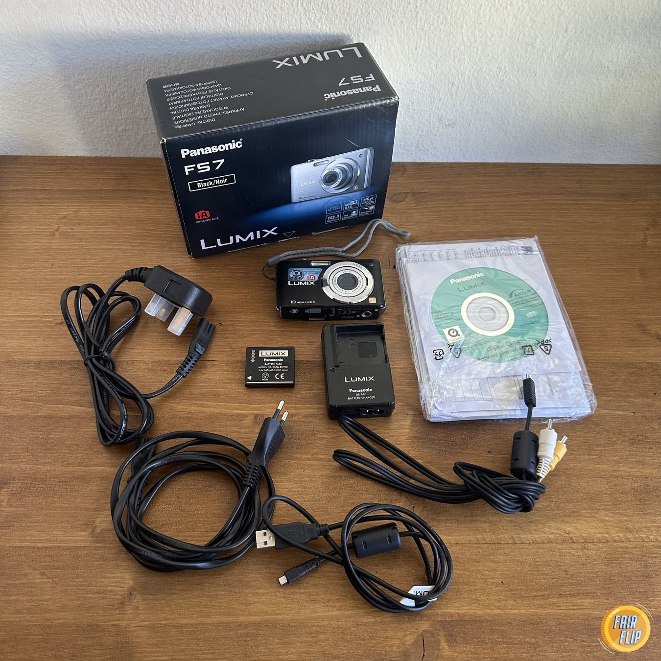 Panasonic Kamera: Panasonic Lumix DMC-FS7 Digitalkamera – Gebraucht aus Luzern von fairflip