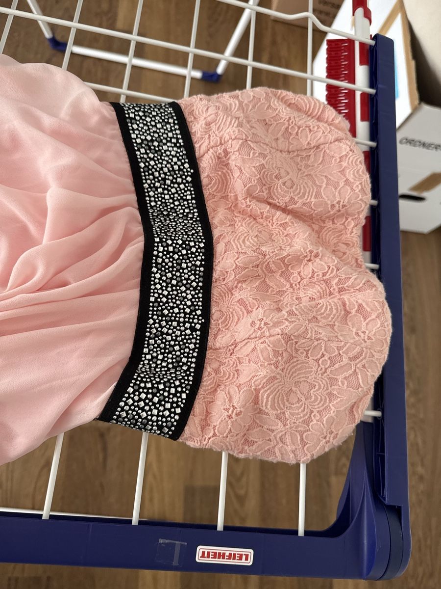 Robes et jupes: Süsses Kleid Pink  – Neuf (Voir description) à Zürich par bia_6kmj 2