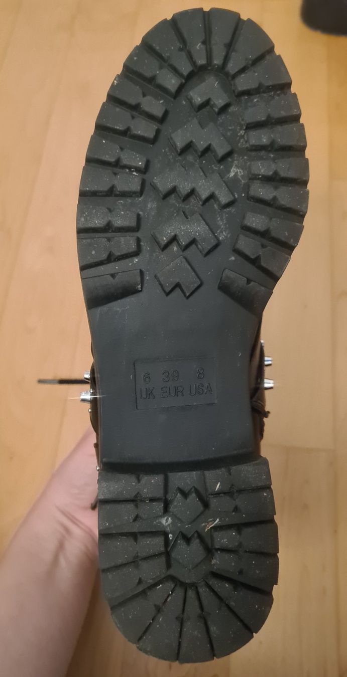 Damenschuhe: Stiefeletten – Gebraucht aus Glattpark(Opfikon) von ejo_m8fr 1