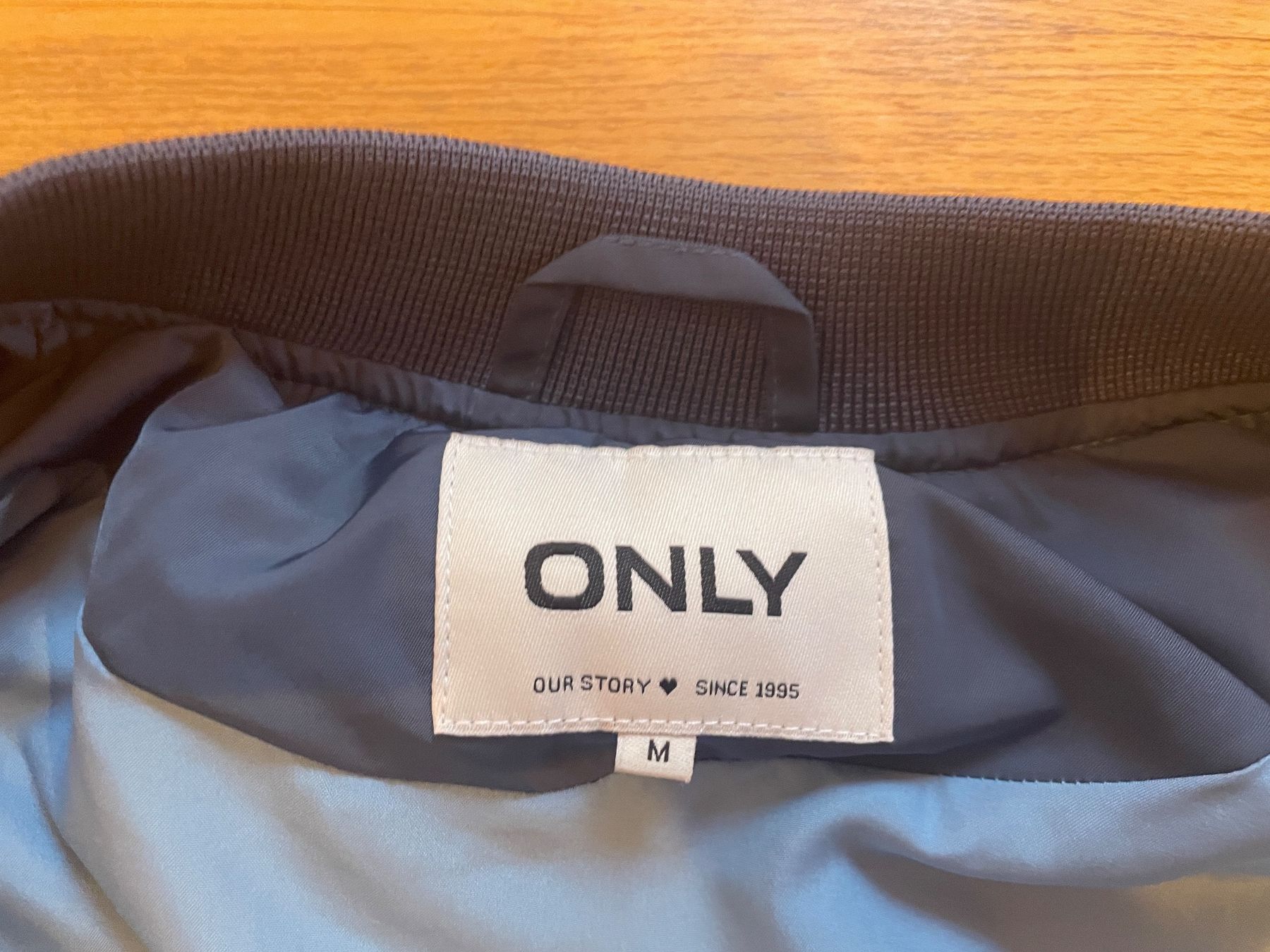 Only Giacche: Only Bomberjacke Grösse M – Usato da Winterthur venduto da sabinemarie 2