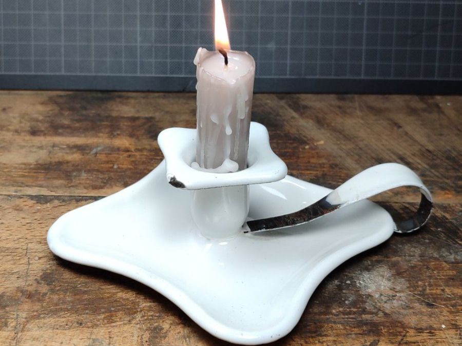 Portacandele: Wunderschöner alter Kerzenständer emailliert – Usato da Gelterkinden venduto da MYSTOREFORYOU4460