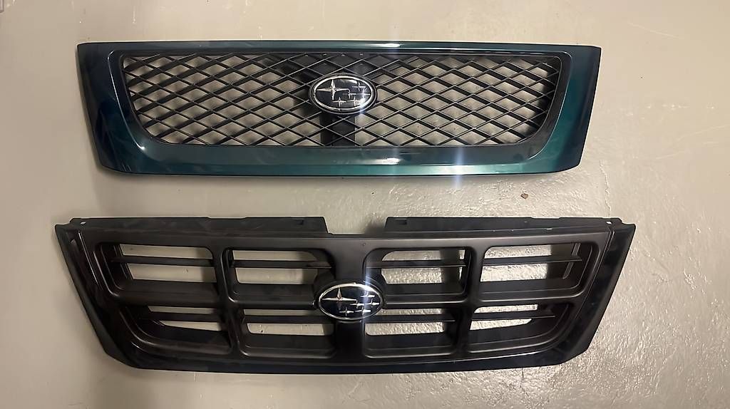 Tutti pezzi di ricambio auto: Subaru Forester Kühlergrill – Usato da Schwaderloch venduto da z_g 2