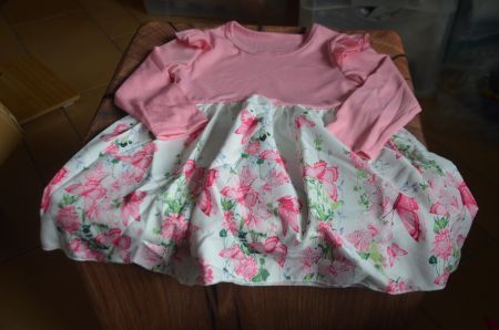 TAILLE 86-92 - JOLIE ROBE NEU
