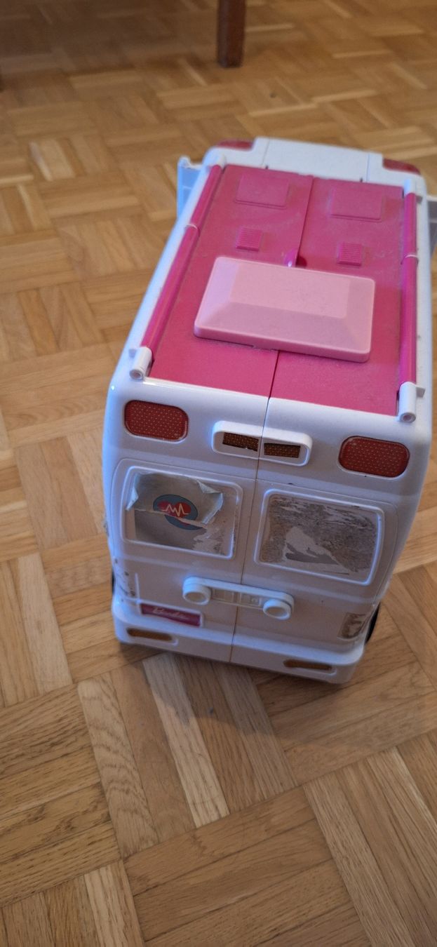 Jouets: Ambulantauto – D'occasion à Othmarsingen par Dijana1985 2