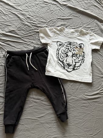 Ensemble enfant Oryeda Kids blanc noir état neuf