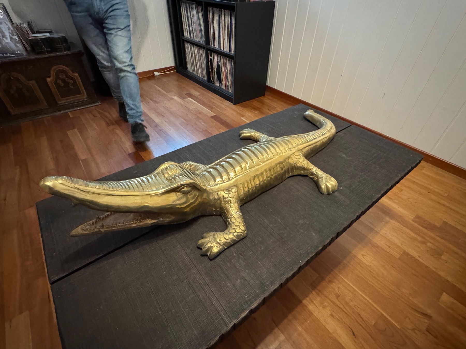 Sculture & Statue: Krokodil aus Messing 19 Kg – Usato da Horgen venduto da Auction-Kings