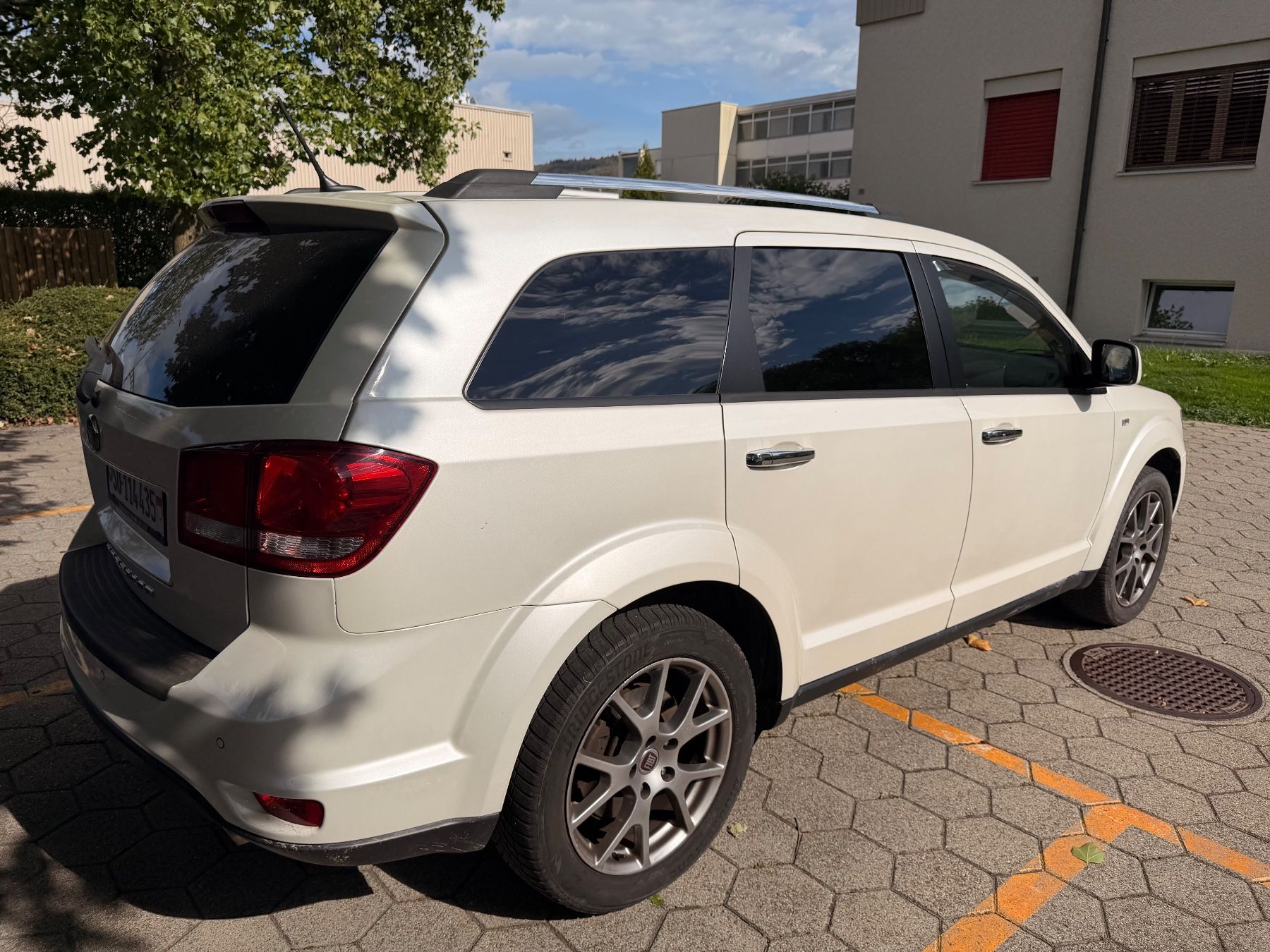 Fiat Automobili: Fiat Freemont 2016 Defective Automatic – Usato da Hägendorf venduto da dar_7hkq 3