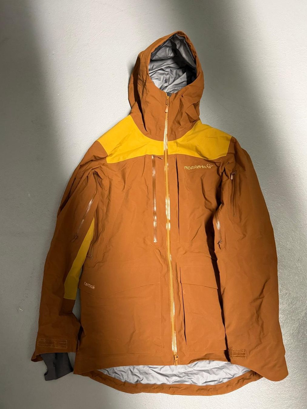 Norrøna Jacken: Norrona Tamok Gore Tex Pro Jacket – Neu (gemäss Beschreibung) aus Röthenbach i. E. von role03