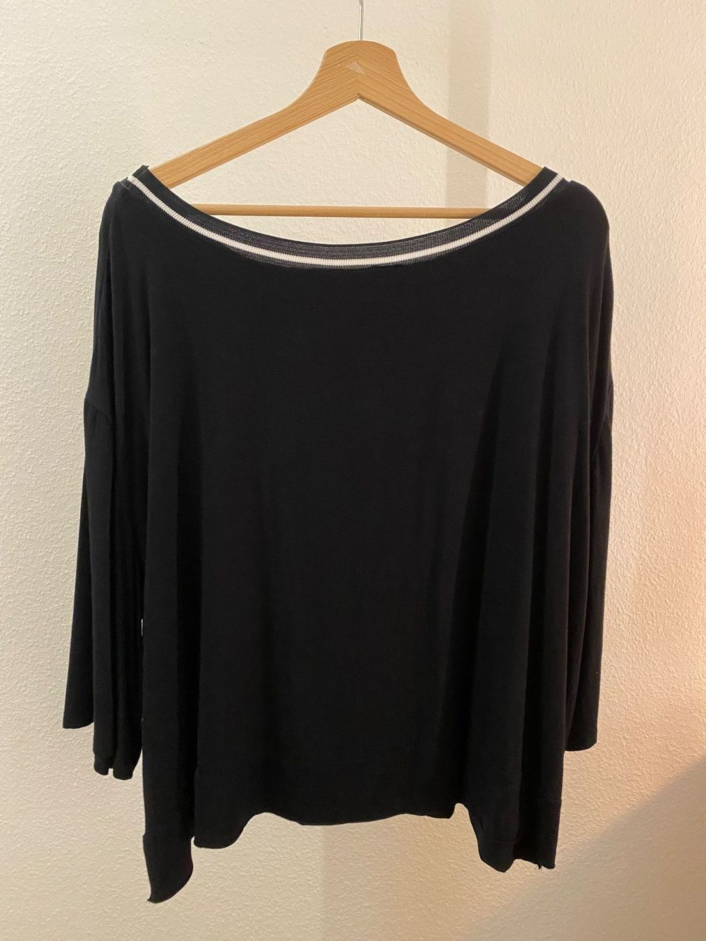T-shirt: Elvi T-Shirt schwarz Gr. 54 – Usato da Pratteln venduto da a23_j2gs 1