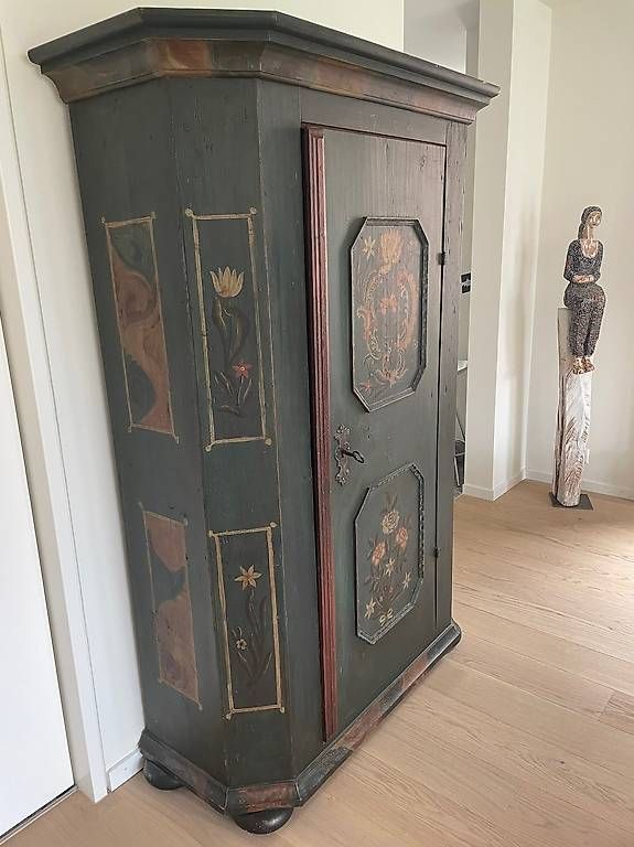 Armadi: Wunderschöner Bauernschrank – Usato da Arlesheim venduto da koeniglicher 1