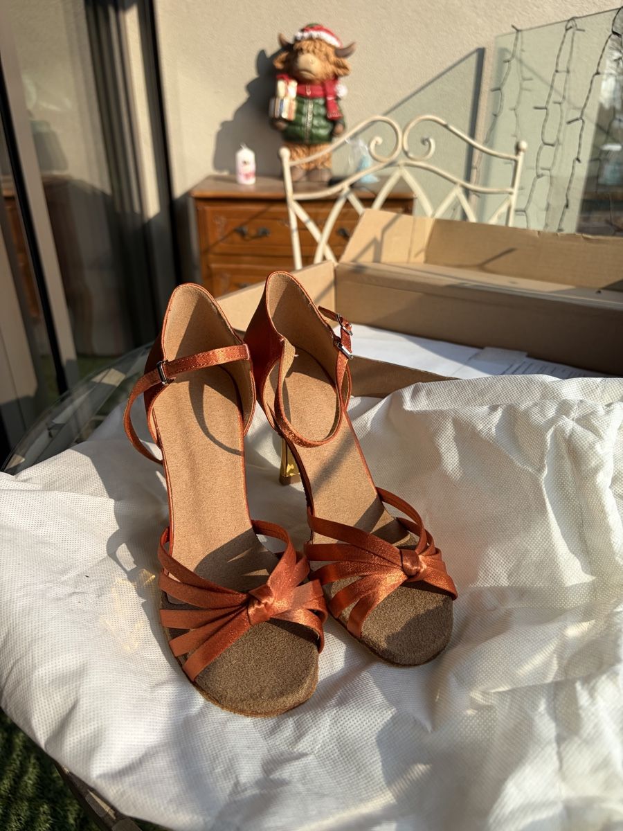 Scarpe da donna: Dancing/ tango shoes 37 – Nuovo e nell'imballaggio originale da Châtelaine venduto da jejazmaj 1