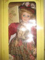 PORZELLAN PUPPE  MARY