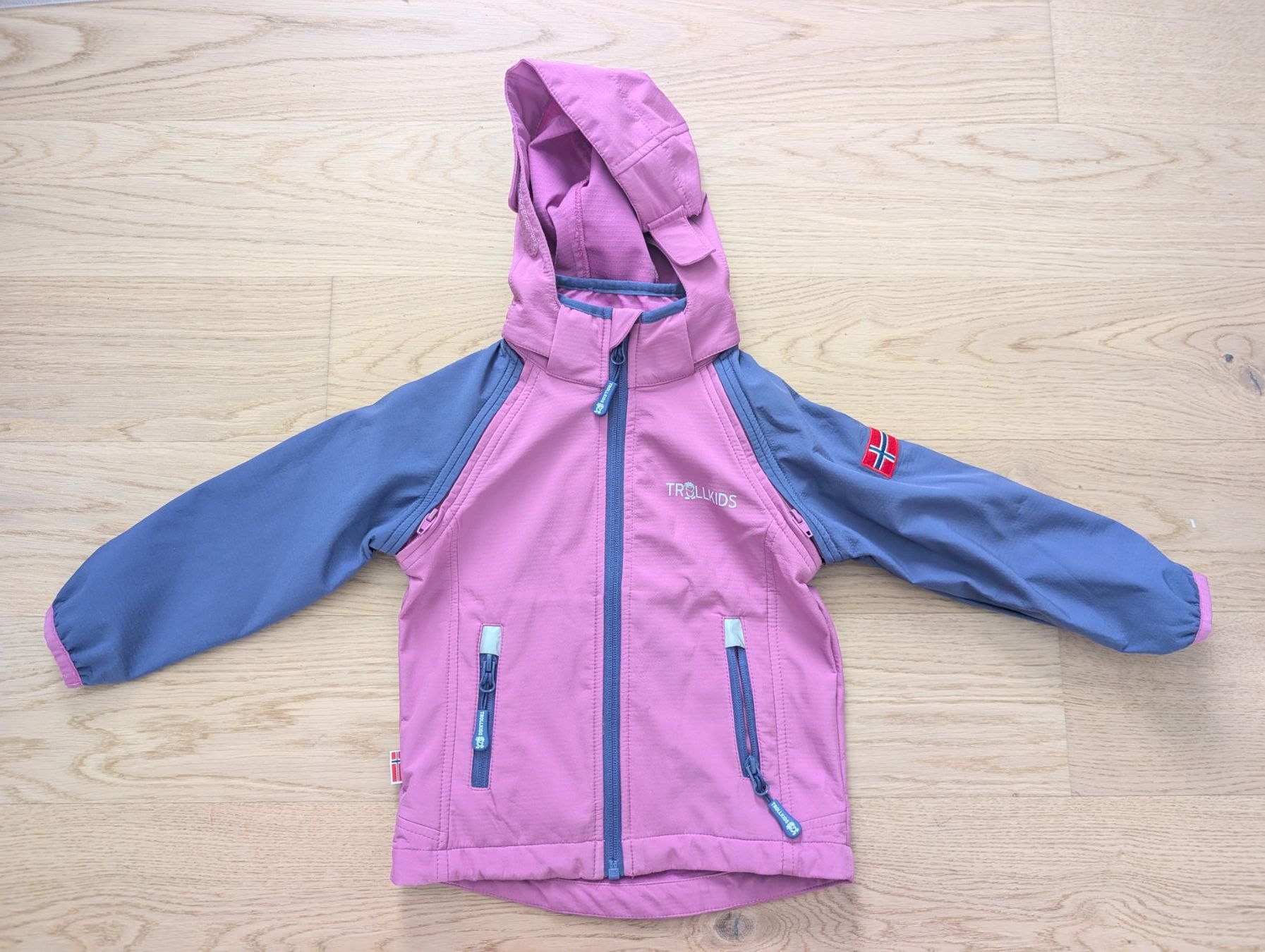 Trollkids Giacche & Cappotti: Trollkids Frühlingsjacke Gr 98 – Usato da Zürich venduto da Casandra2