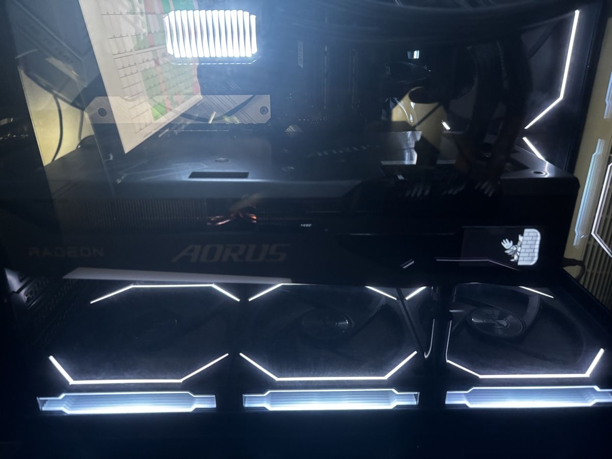Amd Schede grafiche: GIGABYTE 6900xt Grafikkarte – Nuovo (secondo la descrizione) da Murgenthal venduto da sah_t8n7 3