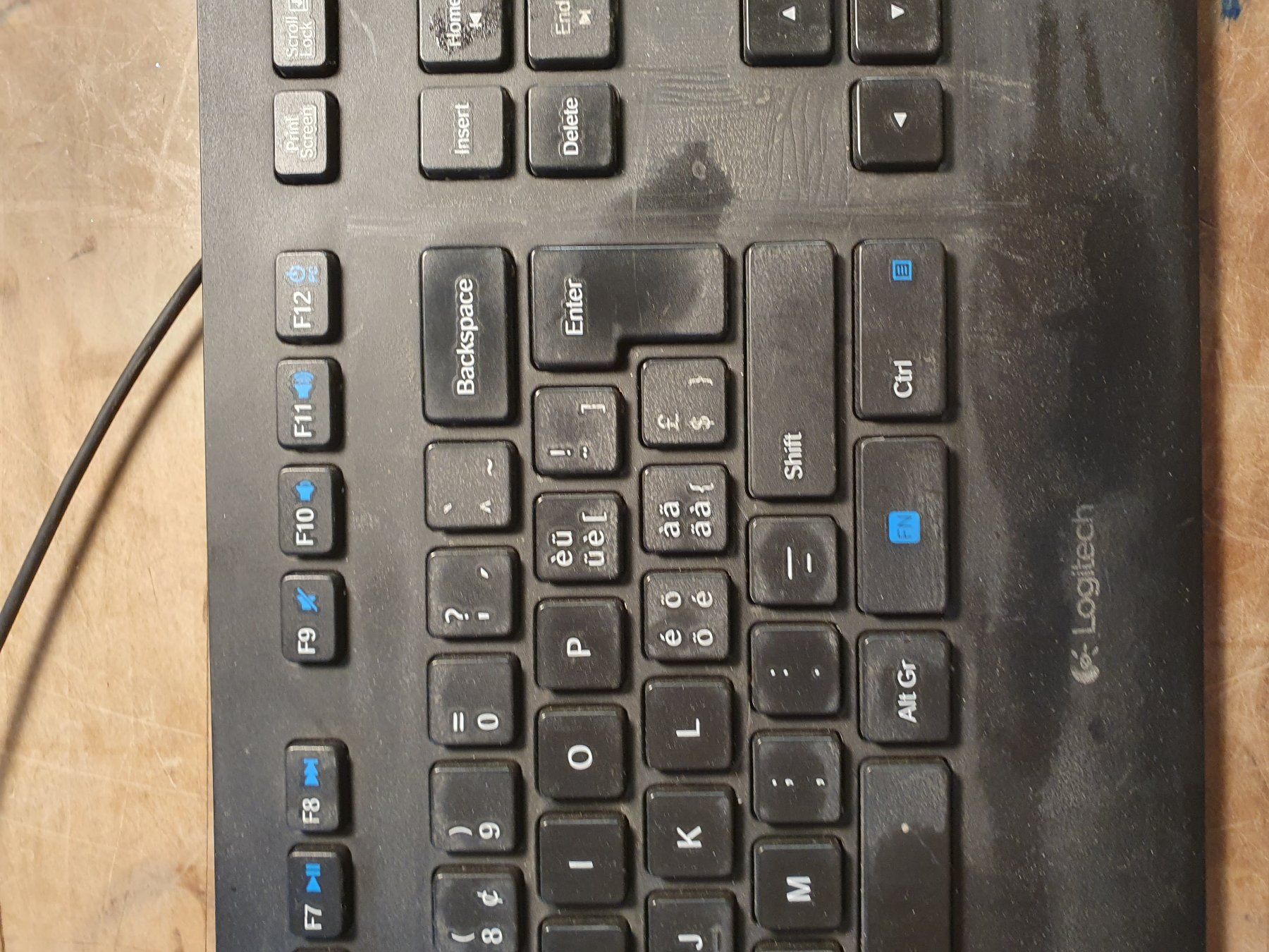 Claviers: Logitech Wired Keyboard K280e eine Stütze abgebrochen – D'occasion à Zürich par loosebone 2