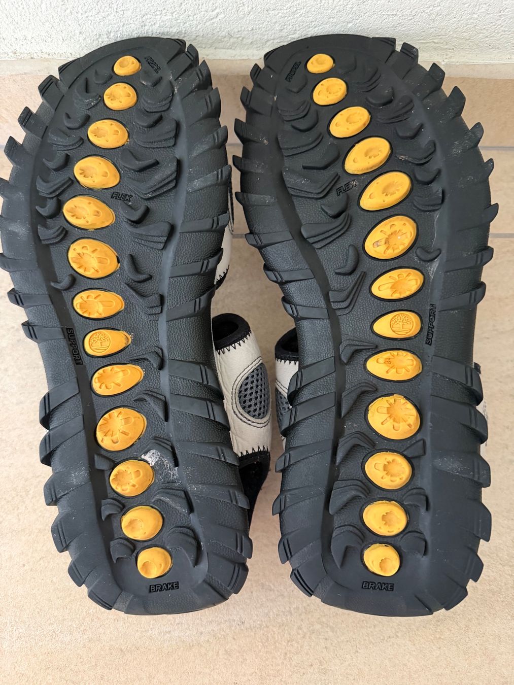 Timberland Herrenschuhe: Sandales Timberland, p.44 – Gebraucht aus St-Gingolph von GoldenKeys 4