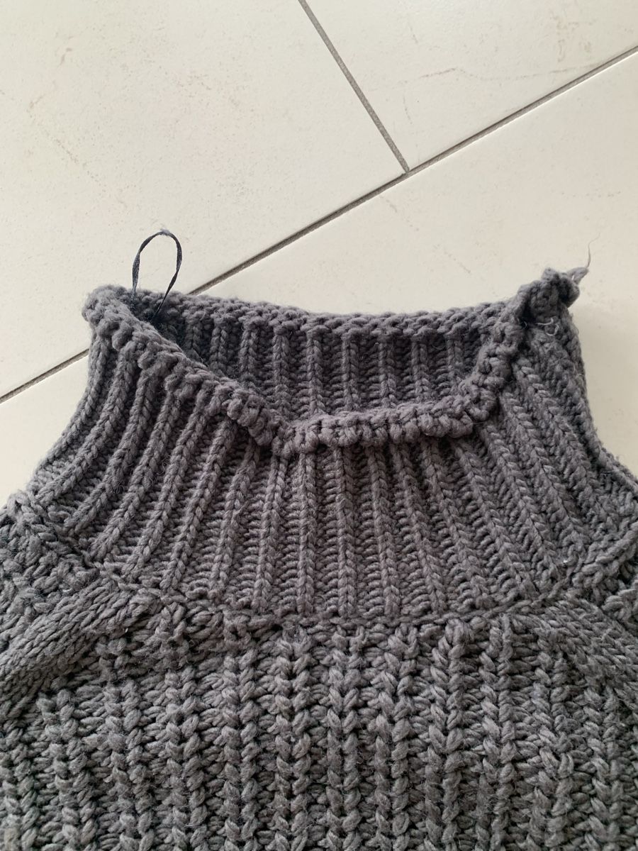 H&M Maglioni & Felpe: Kurzer Stehkragen Pullover von H&M Gr. M dunkelgrau – Usato da Ellikon an der Thur venduto da Bali1999 3