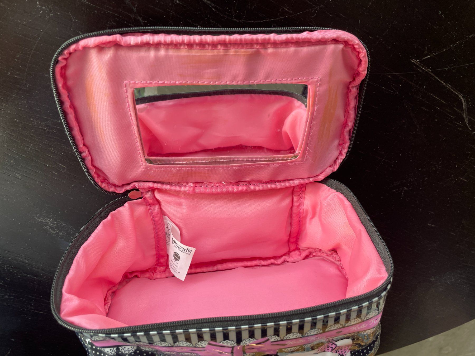 Hello Kitty Custodie per cosmetici: HELLO KITTY Trousse de maquillage – Usato da Lausanne venduto da PlusValue_Lausanne 2
