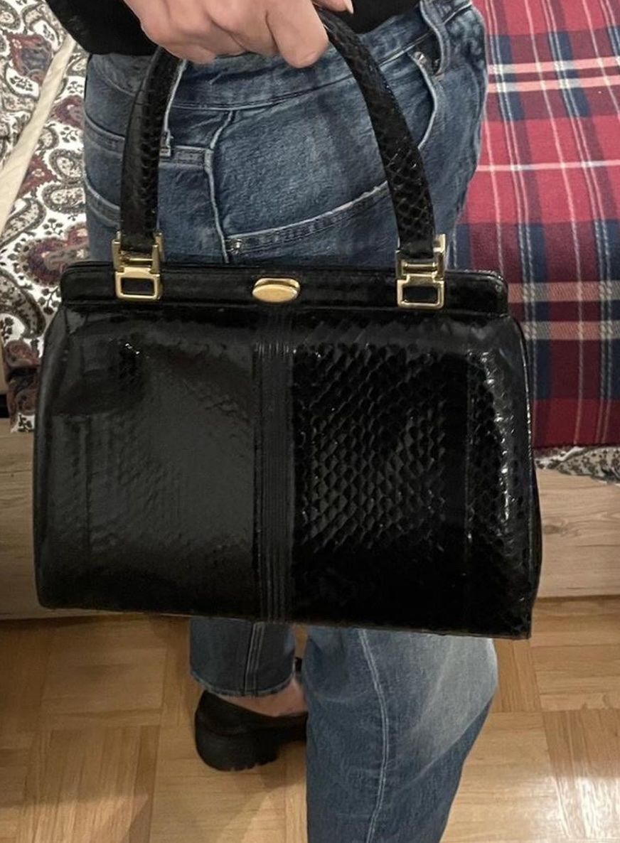 Borse da donna: Leather 60’s vintage bag – Usato da Lugano venduto da TheUniversalClothing 3