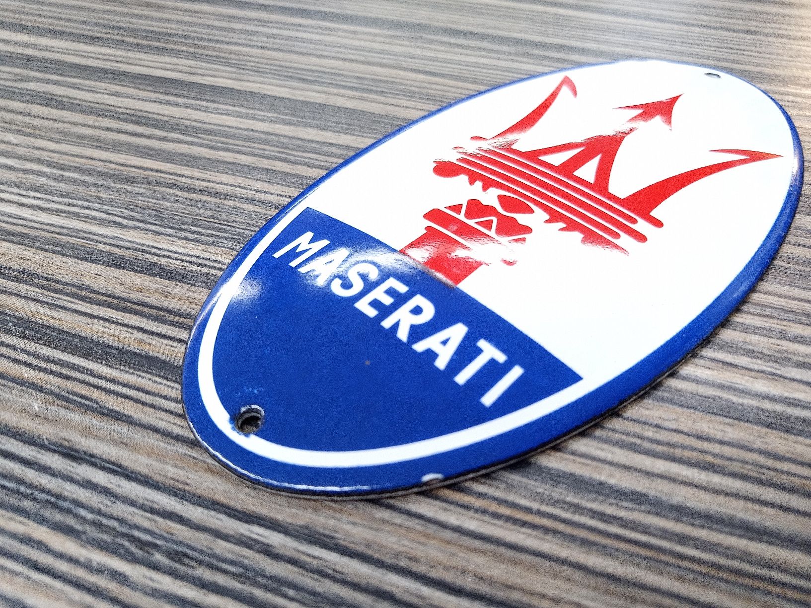 Maserati Insegne: Maserati Emailschild / Emaille Schild – Usato da Reiden venduto da Zofi-Brocki 3