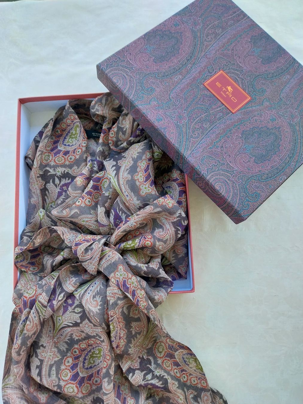 Etro Blusen: Bluse ETRO,neuvertig,CH-Gr.36 , 220 Fr. – Neu (gemäss Beschreibung) aus Bülach von reguskon