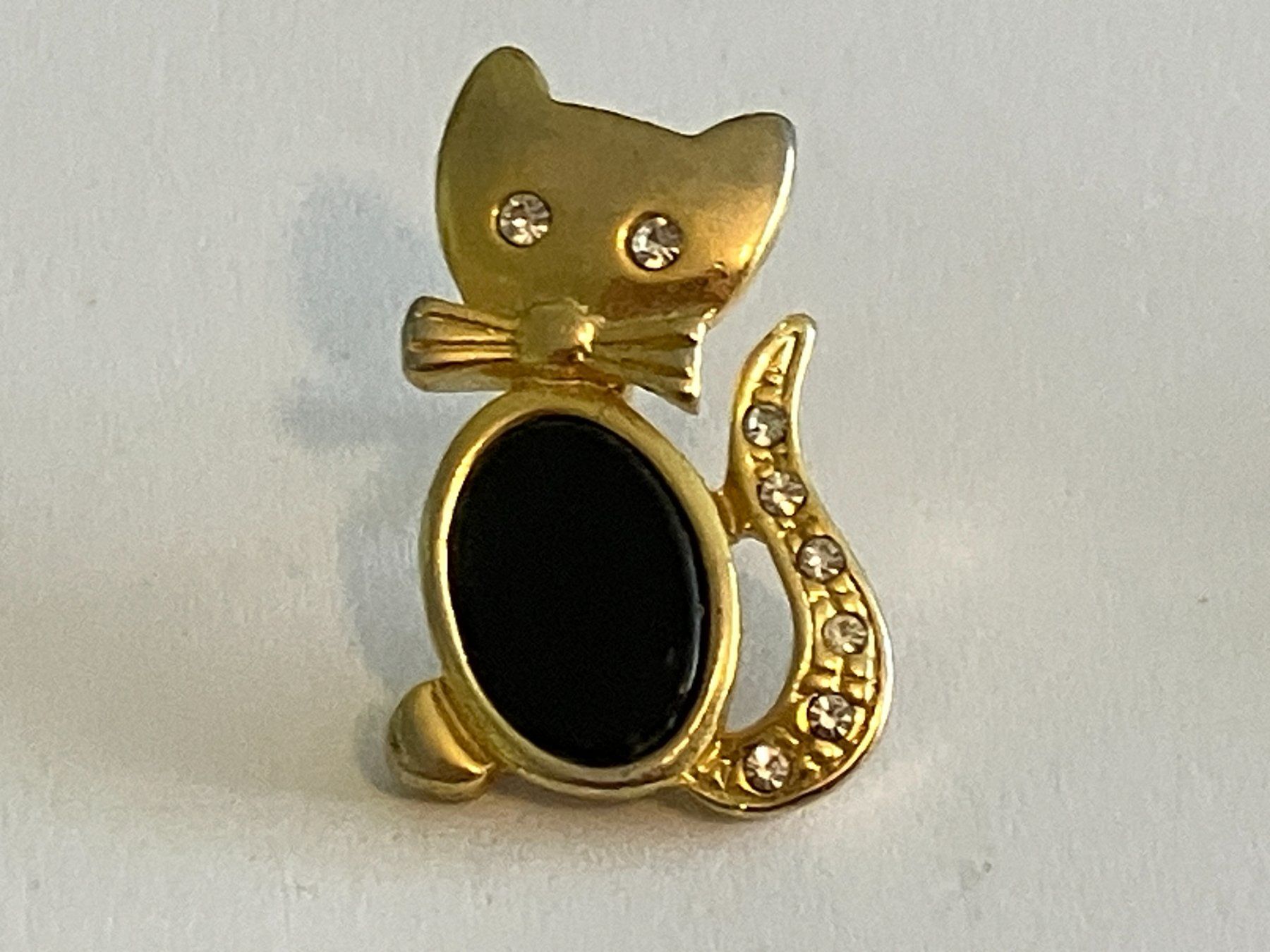 Plaquettes & Badges: 1 Pin Katze – D'occasion à Basel par djwwpp