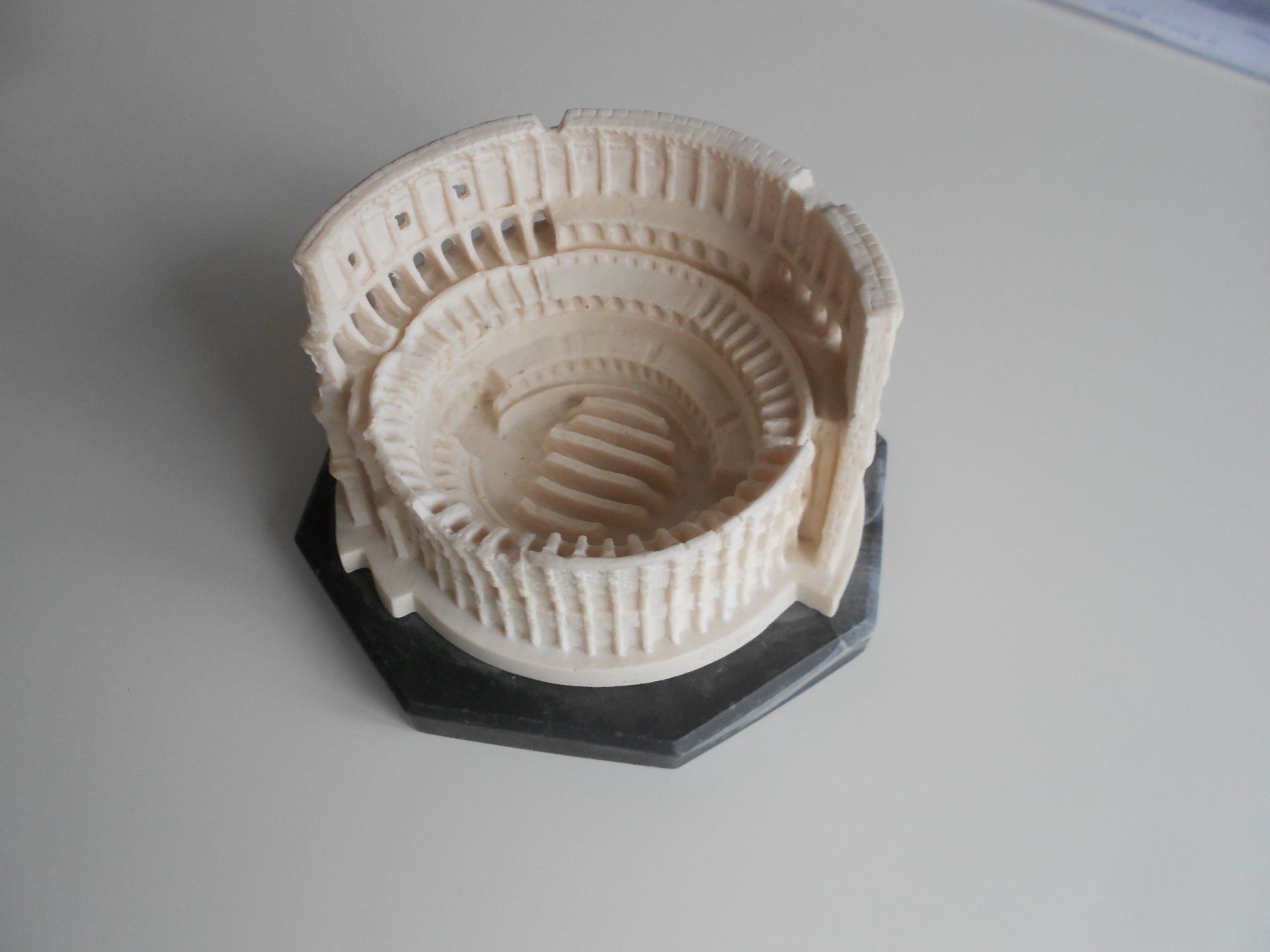 Kit di modellismo & Modellini statici: Colosseum Rom Modell – Usato da Dübendorf venduto da ArtExpression 4