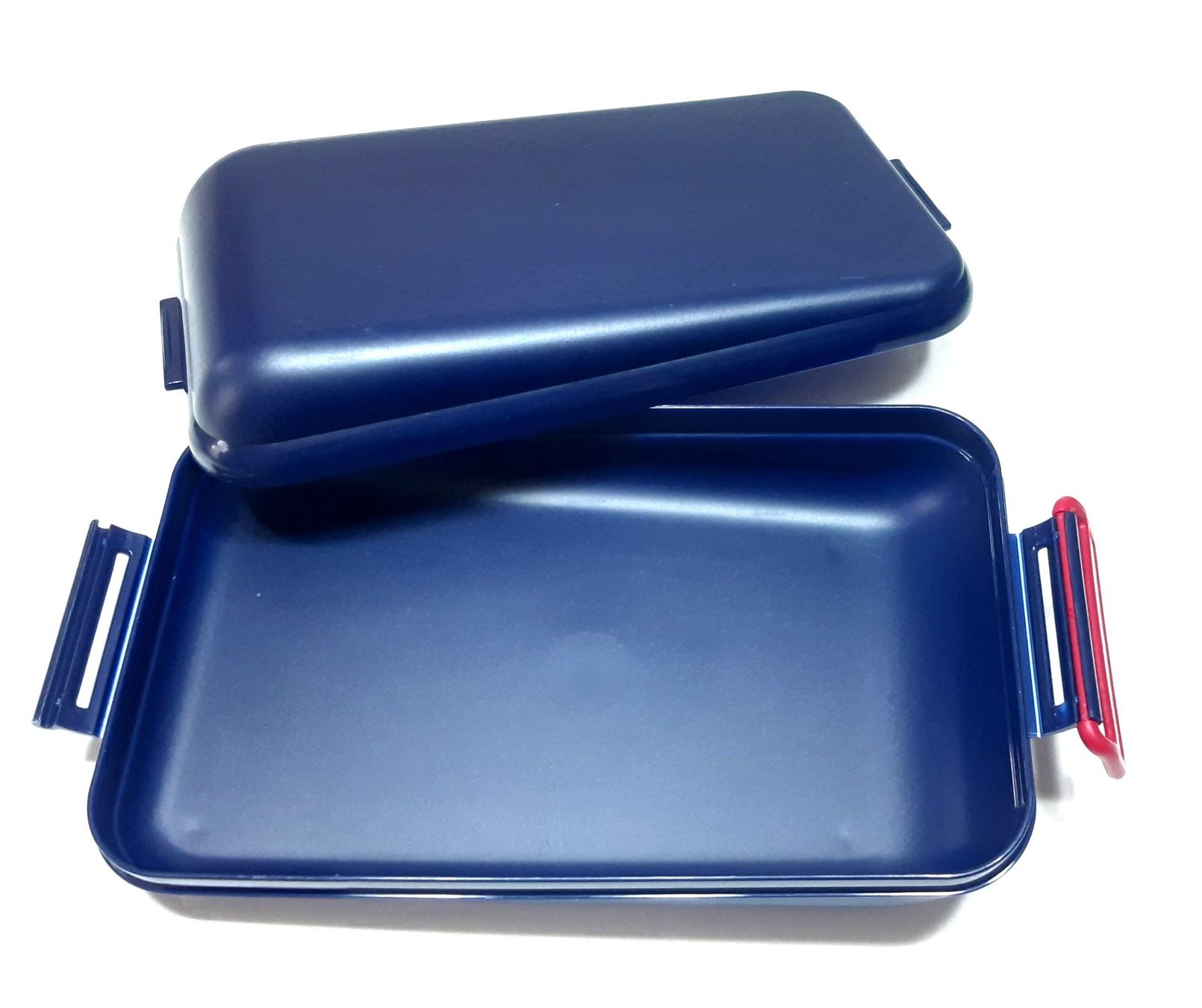 Tupperware Behälter & Ähnliches: Tupperware  Snackdose - – Gebraucht aus Savagnier von Marderuth