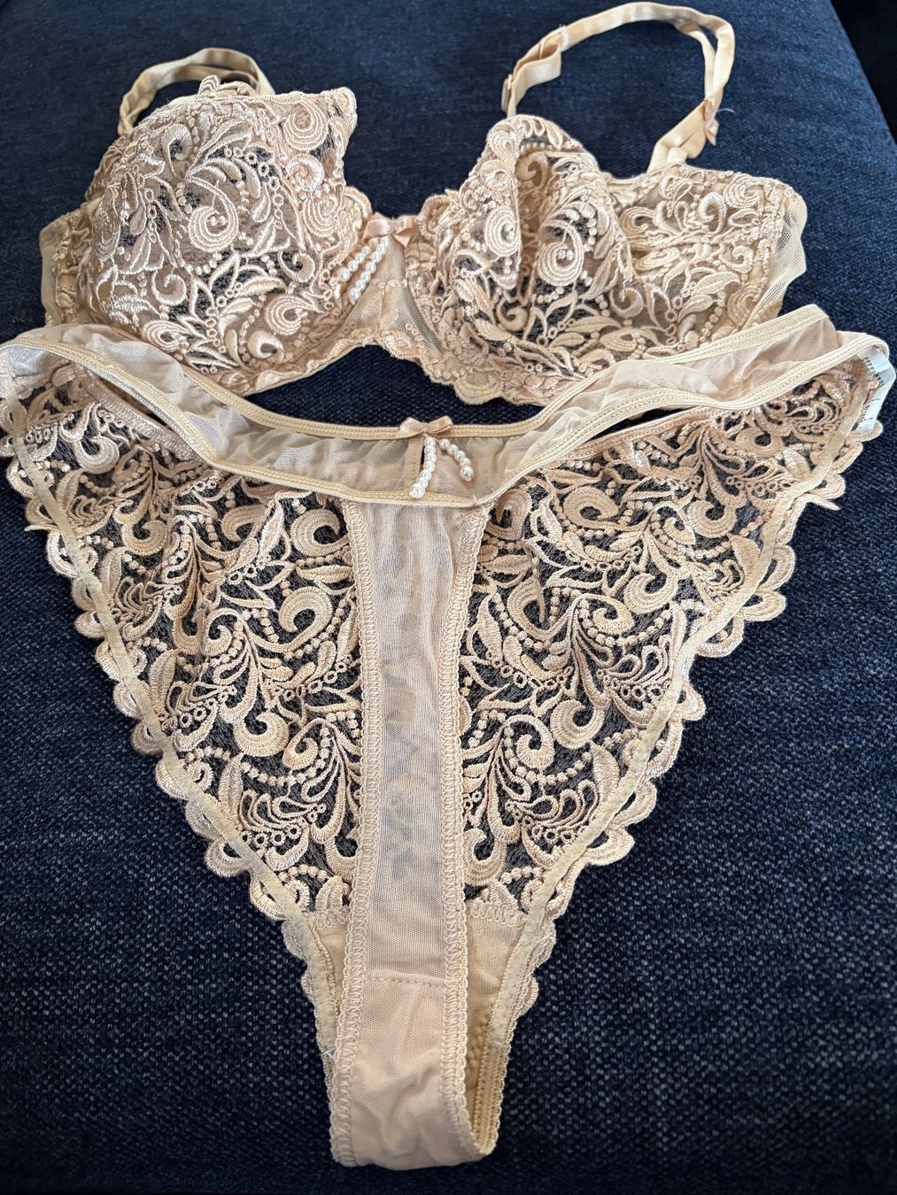Lise Charmel Altra biancheria intima: Ensemble Lise Charmel 75D – Usato da riddes venduto da lauali01 5