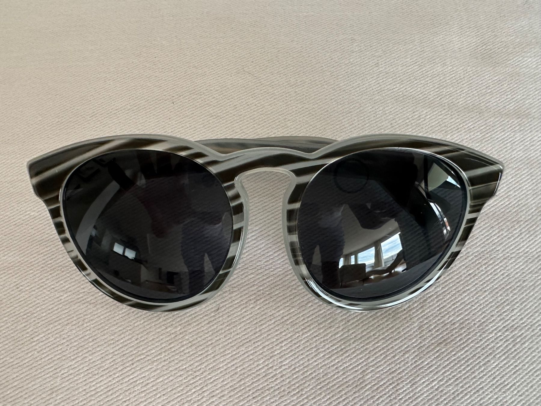 Dolce & Gabbana Brillen & Gläser: Sonnenbrille Dolce & Gabbana – Gebraucht aus Altendorf von davos_7270