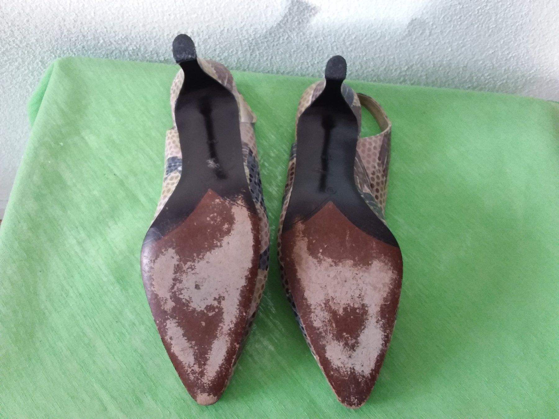 Bally Chaussures femmes: BALLY Vintage Pumps, Gr 6,5 / 39,5 – D'occasion à Uitikon Waldegg par Risibisi7 4