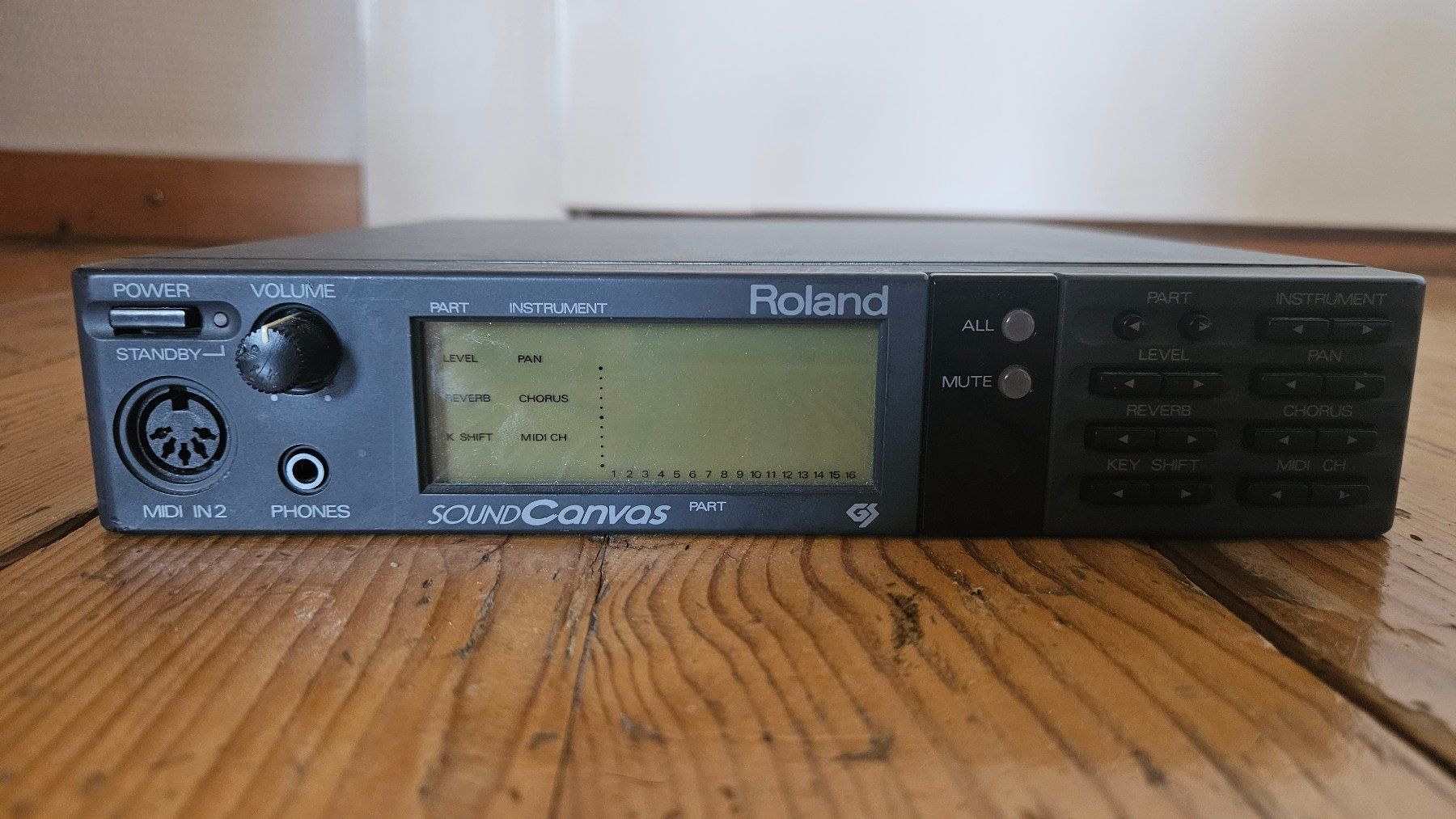 Roland Strumenti musicali: Roland Sound Canvas SC-55 – Difettoso da Männedorf venduto da egl_nfg9